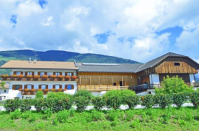  Niedermairhof  Пфальцен